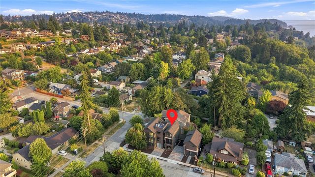 4907 SW Canada Drive, Seattle, WA 98136