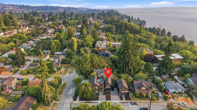 4907 SW Canada Drive, Seattle, WA 98136