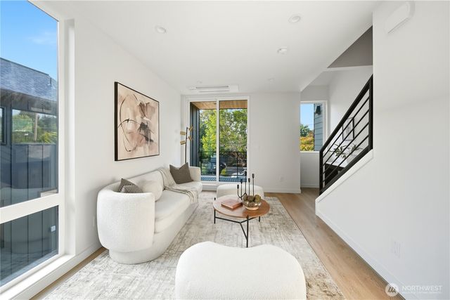 4907 SW Canada Drive, Seattle, WA 98136