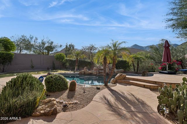 11935 E Parkview Lane, Scottsdale, AZ 85255