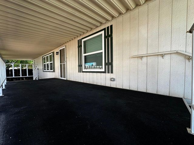 2300 W Morton Avenue Sp. 135, Porterville, CA 93257