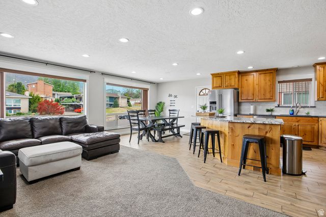 4547 S MADISON AVE, South Ogden, UT 84403