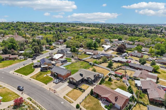 4547 S MADISON AVE, South Ogden, UT 84403