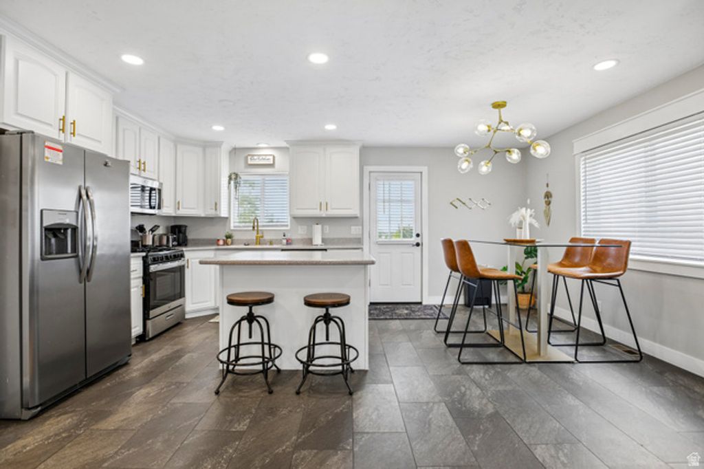 Image 17 of property listing at 4547 S MADISON AVE, South Ogden, UT 84403