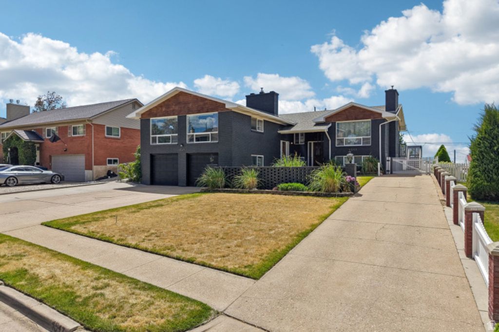 Image 5 of property listing at 4547 S MADISON AVE, South Ogden, UT 84403
