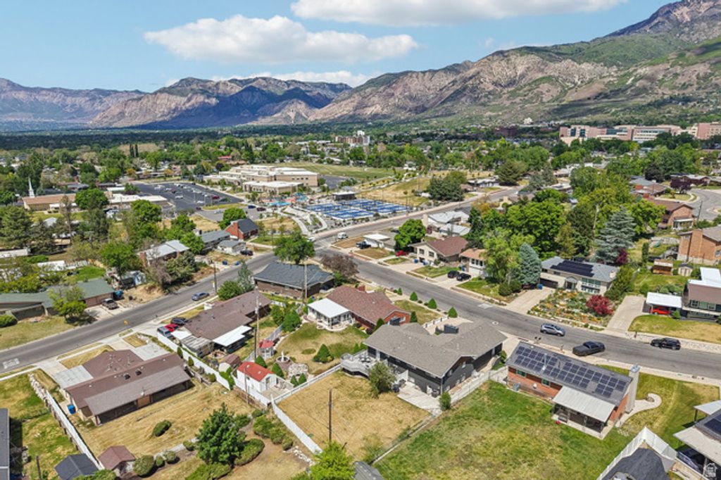 Image 75 of property listing at 4547 S MADISON AVE, South Ogden, UT 84403