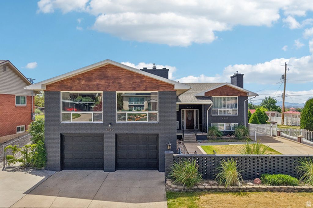 Image 10 of property listing at 4547 S MADISON AVE, South Ogden, UT 84403
