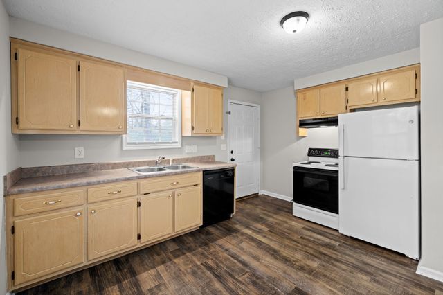 208 Chapel St Apt A, Clarksville, TN 37042