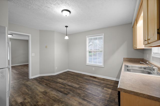 208 Chapel St Apt A, Clarksville, TN 37042