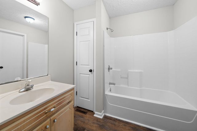 208 Chapel St Apt A, Clarksville, TN 37042