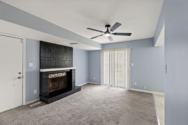 1106 W 61st Avenue, Merrillville, IN 46410