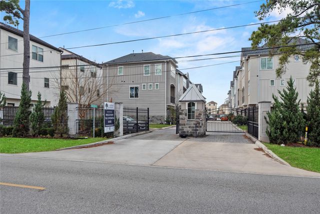 10909 Upland Retreat Drive, Houston, TX 77043