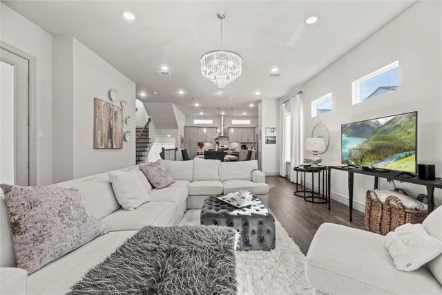 10909 Upland Retreat Drive, Houston, TX 77043