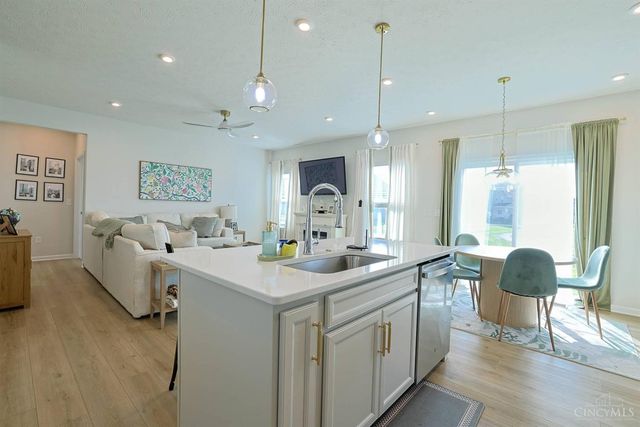 2356 Streamside Drive, Batavia, OH 45103