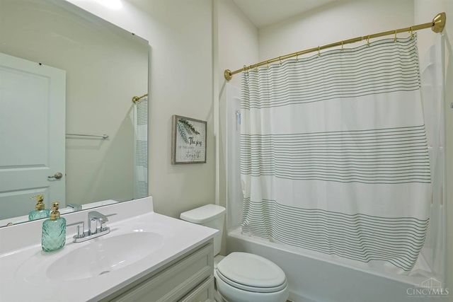 2356 Streamside Drive, Batavia, OH 45103