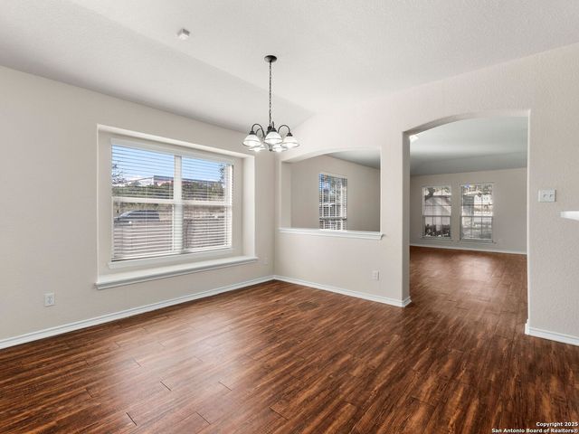 102 Lindseys, San Antonio, TX 78258