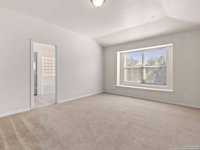 102 Lindseys, San Antonio, TX 78258