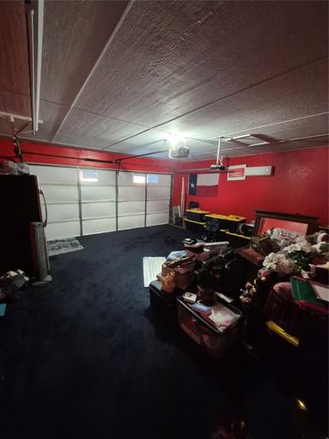 2008 Iron Horse Court, Arlington, TX 76017