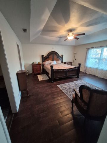 2008 Iron Horse Court, Arlington, TX 76017