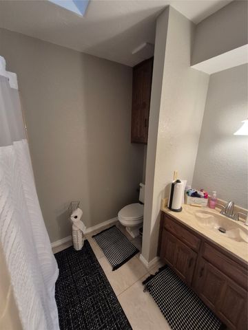 2008 Iron Horse Court, Arlington, TX 76017