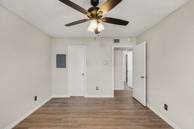 3621 W Northgate Drive 230, Irving, TX 75062
