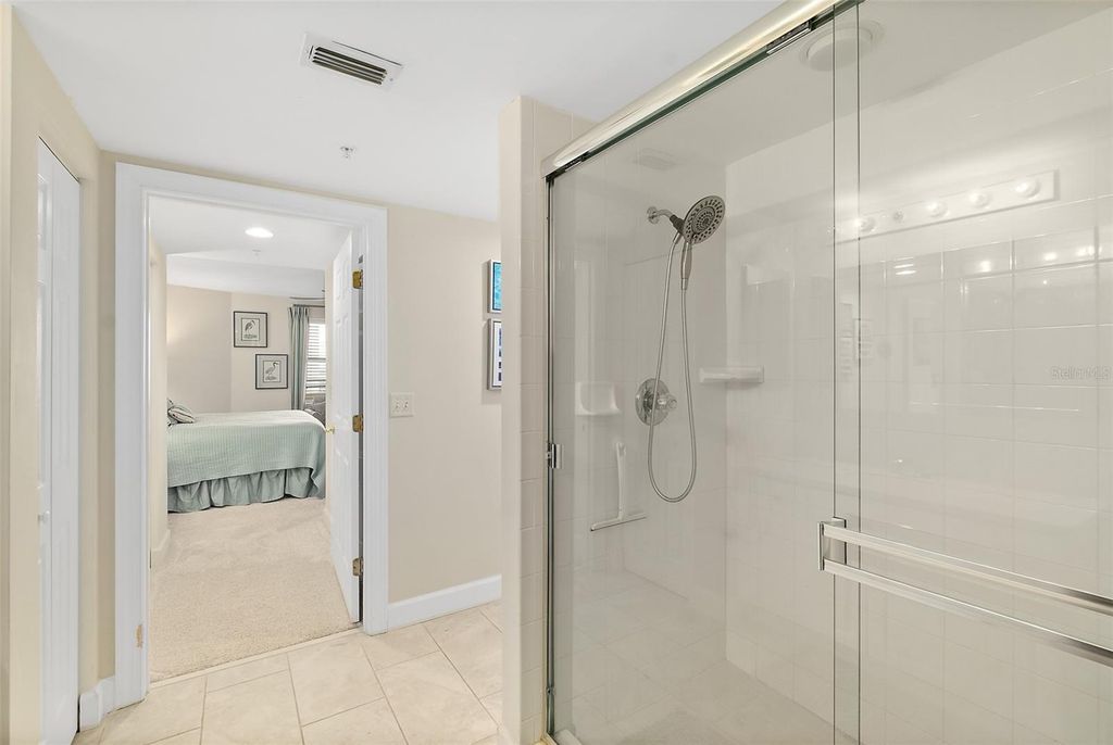 Image 40 of property listing at 2055 S ATLANTIC AVENUE 1002, Daytona Beach, FL 32118