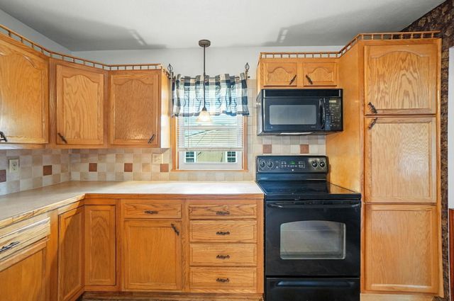 99 N Williams Street, Newark, OH 43055
