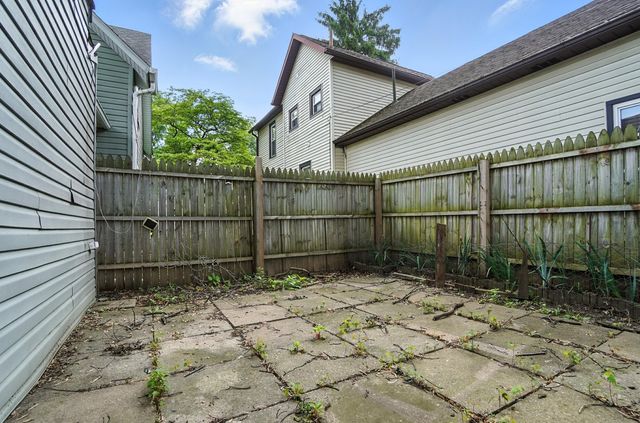 99 N Williams Street, Newark, OH 43055