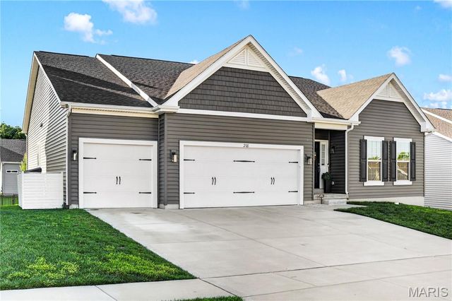 218 Carlton Point Drive, Wentzville, MO 63385