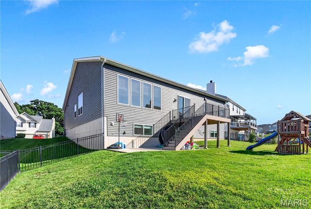 218 Carlton Point Drive, Wentzville, MO 63385