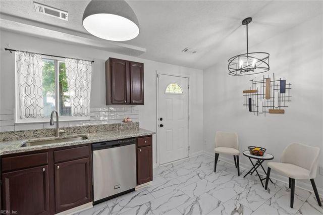 471 Michael Irvin DR, Newport News, VA 23608