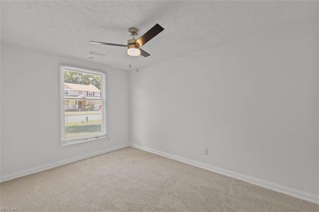 471 Michael Irvin DR, Newport News, VA 23608