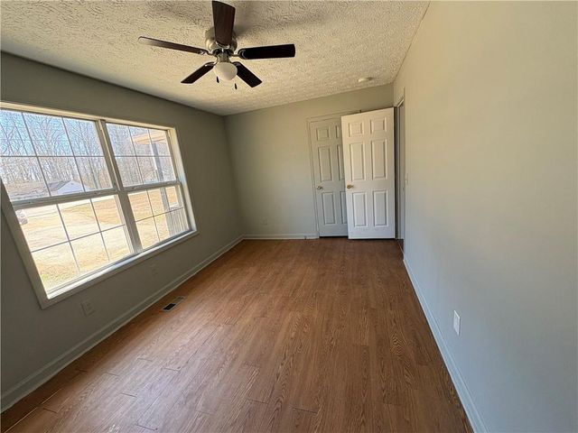 571 Ishman Ballard Road, Newnan, GA 30263