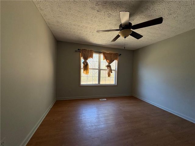 571 Ishman Ballard Road, Newnan, GA 30263