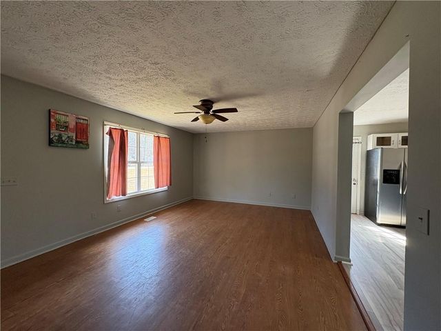 571 Ishman Ballard Road, Newnan, GA 30263