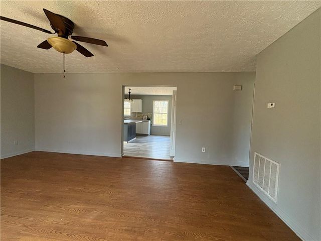 571 Ishman Ballard Road, Newnan, GA 30263