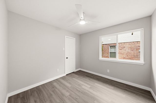 813 Creek Valley Road, Mesquite, TX 75181