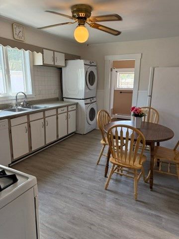 98 Maplewood 2, Gloucester, MA 01930