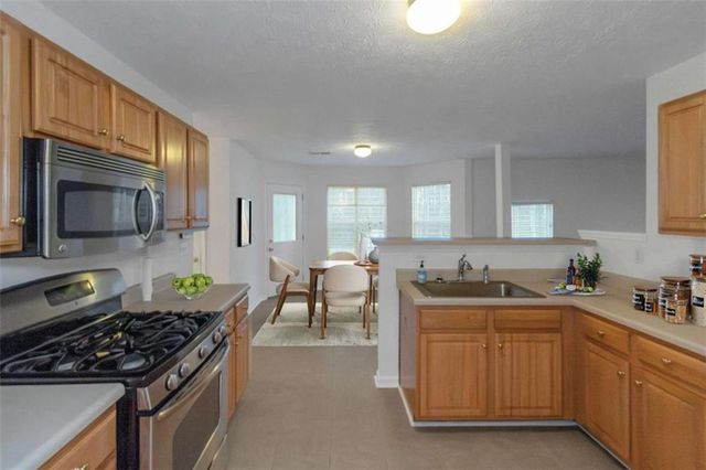 128 Northtowne Cove, Stockbridge, GA 30281