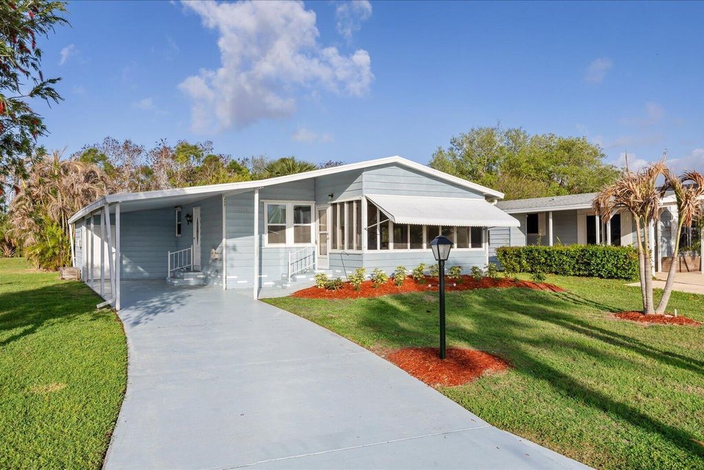 2969 Fiddlewood Circle, Port St. Lucie, FL 34952