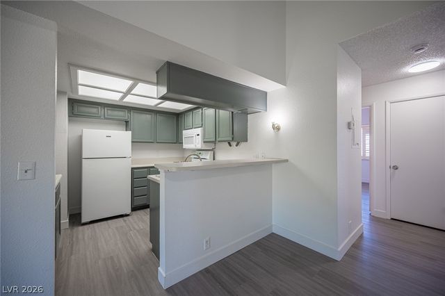 870 North Sloan Lane 204, Las Vegas, NV 89110