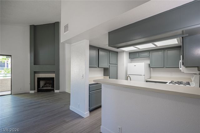 870 North Sloan Lane 204, Las Vegas, NV 89110
