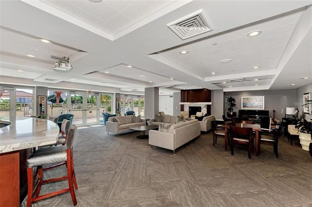 100 CENTRAL AVENUE H716, Sarasota, FL 34236