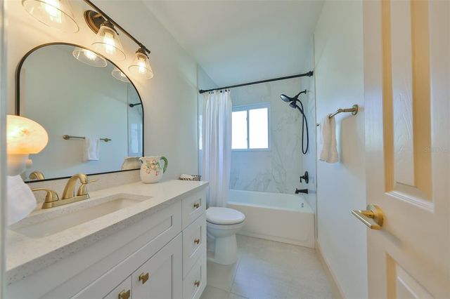 1727 NEW HAMPSHIRE AVENUE NE, St Petersburg, FL 33703