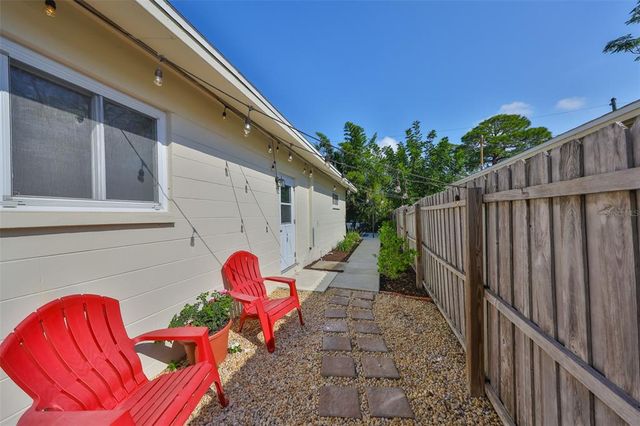 1727 NEW HAMPSHIRE AVENUE NE, St Petersburg, FL 33703