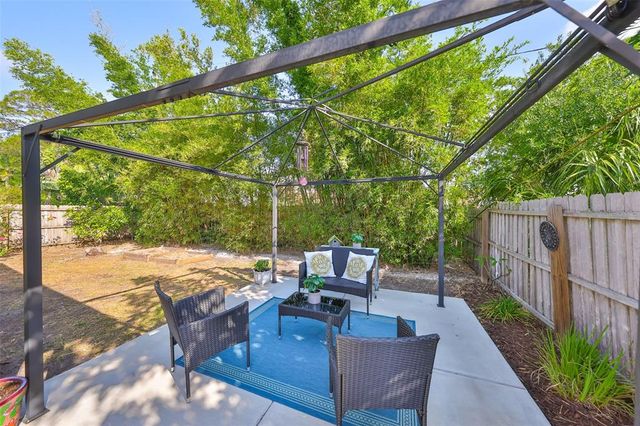 1727 NEW HAMPSHIRE AVENUE NE, St Petersburg, FL 33703