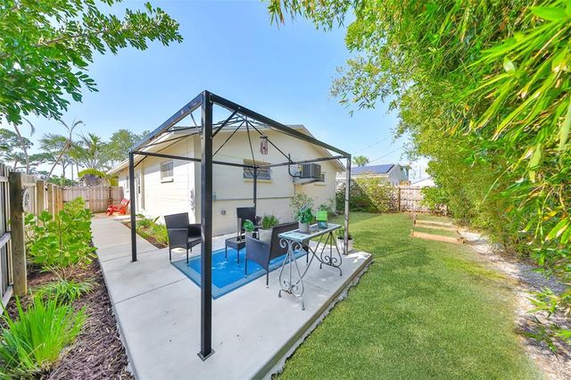 1727 NEW HAMPSHIRE AVENUE NE, St Petersburg, FL 33703