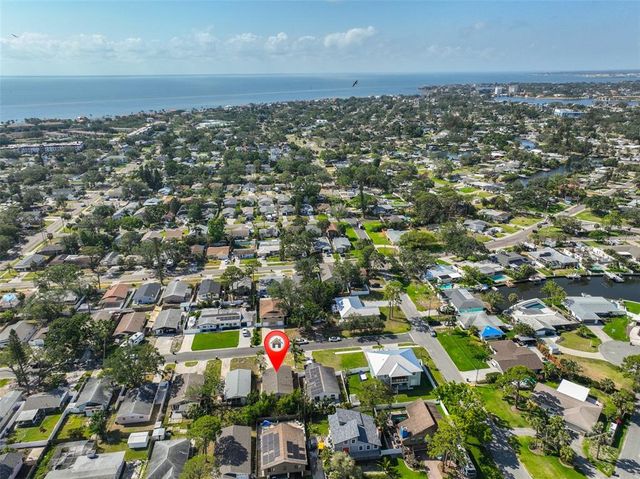 1727 NEW HAMPSHIRE AVENUE NE, St Petersburg, FL 33703