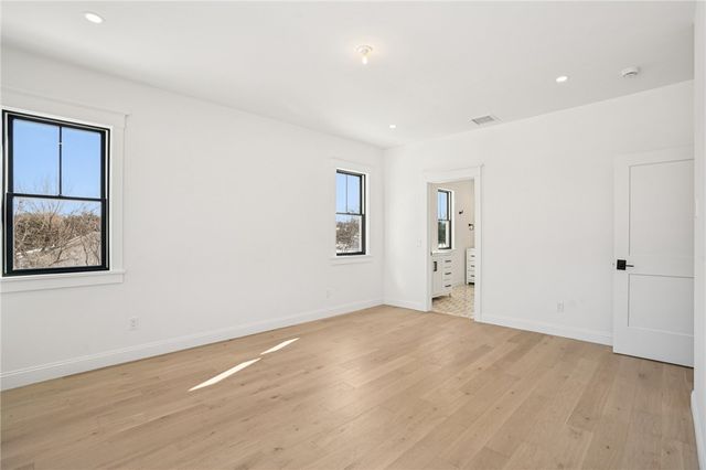 5 Lookout Lane, Portsmouth, RI 02871