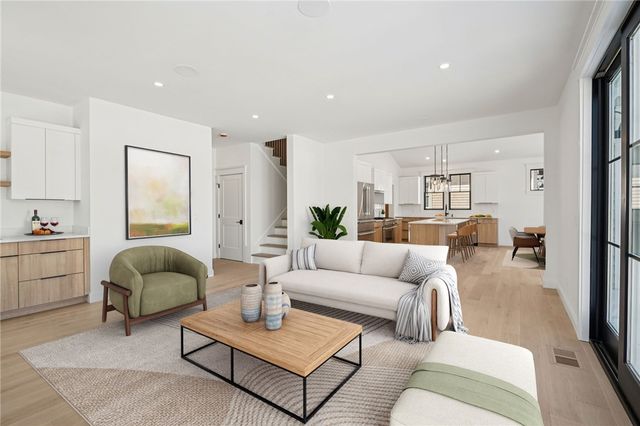 5 Lookout Lane, Portsmouth, RI 02871